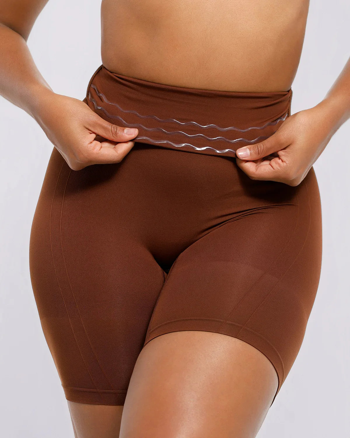 Bare Essentials™ Skin Flow Everyday Shaping Short